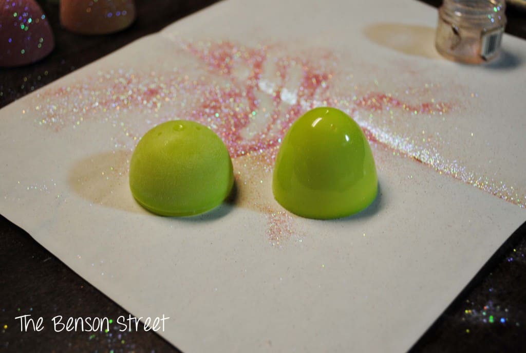 DIY Glitter Eggs
