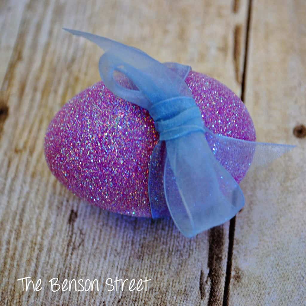 DIY Glitter Eggs at www.thebensonstreet.com 6