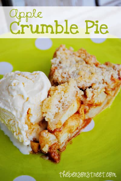 Easy Apple Crumble Pie at thebensonstreet.com
