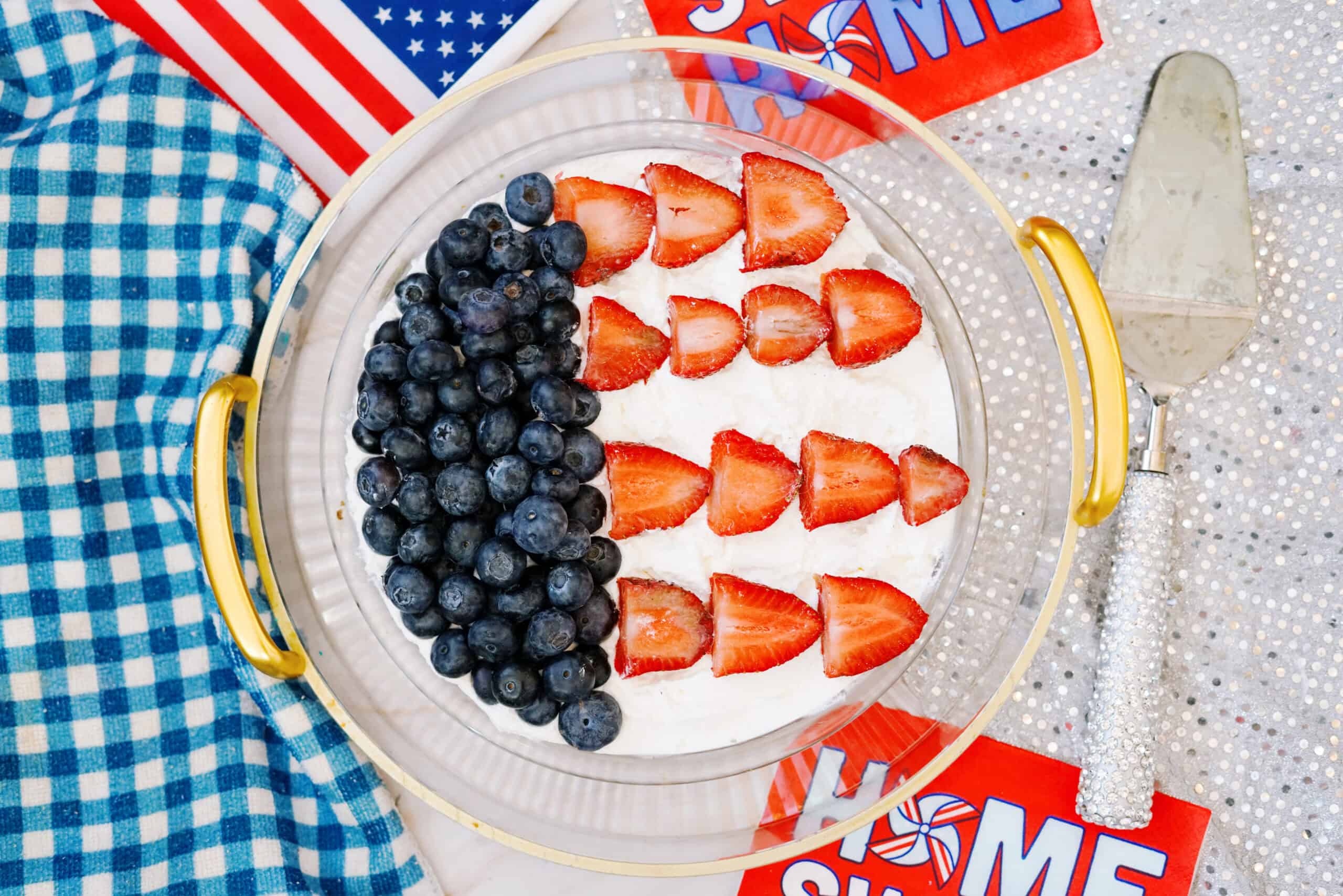 American Flag Fruit Pizza Recipe: Easiest Patriotic Dessert - The Benson Street